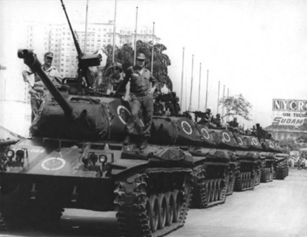Tanques de guerra se perfilam no Brasil